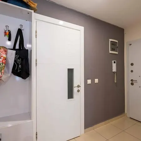 Lovely 1 Bedroom With Facilities